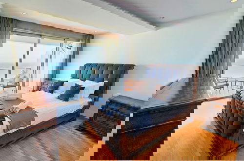 Foto 4 - Beachfront Seaview Lux Penthouse