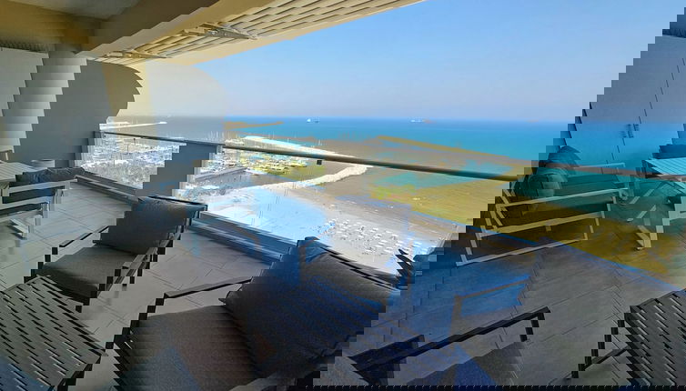 Photo 1 - Beachfront Seaview Lux Penthouse