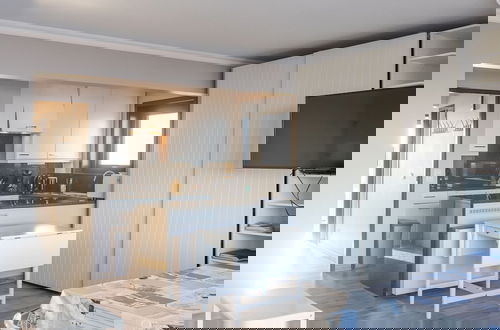 Foto 4 - Corner Apartment Near the Center