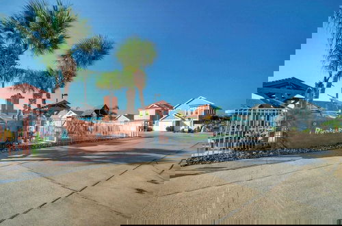 Photo 29 - Shared Resort-style Pool, Playground, Patio w/ Bar Tidal Times by Avantstay