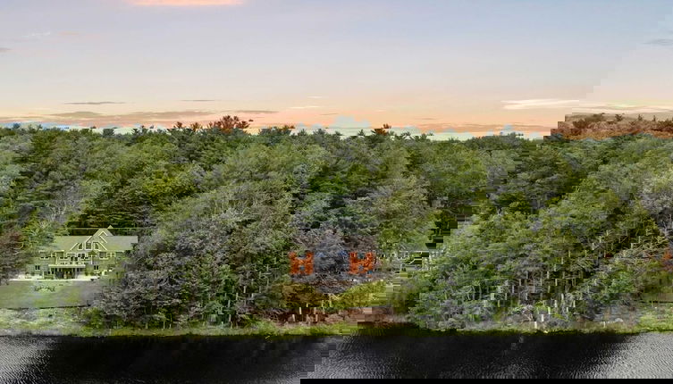 Photo 1 - Nittany Cabin by Avantstay Lakefront, View, Firepit