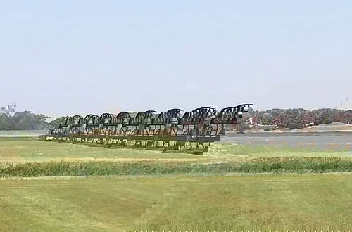 Foto 18 - \