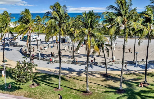 NEW Amazing Large 3BR Direct Oceanfront Penthouse On Ocean Drive - Foto 1