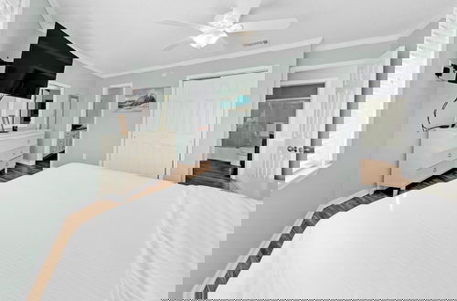 Foto 7 - Crystal Village II, Unit 19B