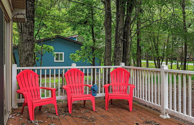 Frolic on Fern by Avantstay Enclosed Deck w/ Forest Views, Bar - Foto 34