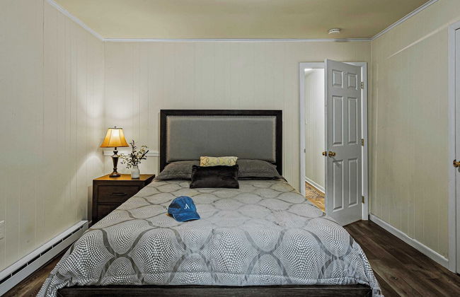 Frolic on Fern by Avantstay Enclosed Deck w/ Forest Views, Bar - Foto 13
