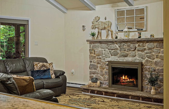 Frolic on Fern by Avantstay Enclosed Deck w/ Forest Views, Bar - Foto 6