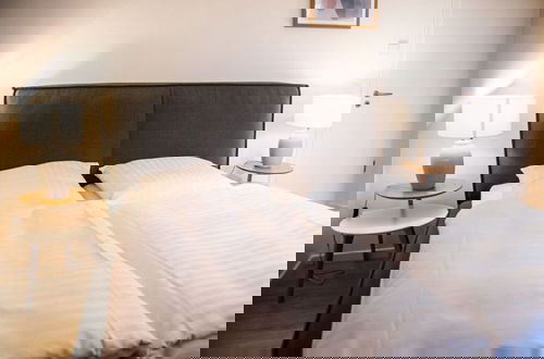 Photo 3 - Narrow Luzin Modern Retreat