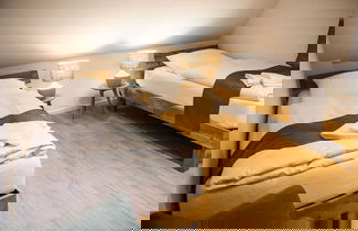 Photo 2 - Narrow Luzin Modern Retreat