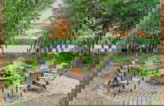Foto 1 - Tavern at the Woods by Avantstay Lakefront Views, Hot Tub, Firepit, Game Room