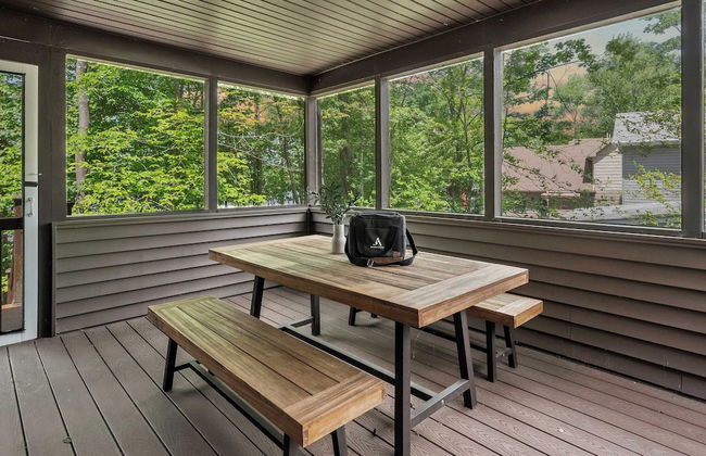 Tavern at the Woods by Avantstay Lakefront Views, Hot Tub, Firepit, Game Room - Foto 43