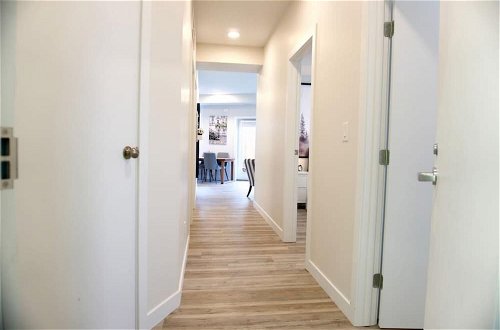 Photo 18 - Gorgeous Modern 2BD Condo Heart of Wpg Location