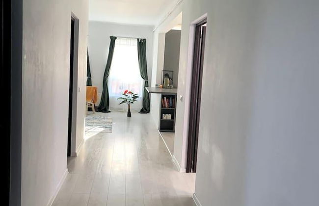 Spacious 3 Bed Apartment Cluj Floresti Near Vivo - Foto 38