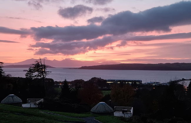 Charming Yurt in Kelburn Estate Near Largs - Photo 15