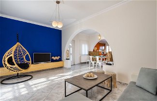 Photo 1 - Modern 2 bed Apartment in Downtown of Fira