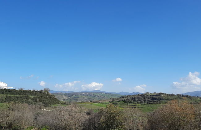 Idyllic 3 Bed Villa With Stunning Views - Photo 15