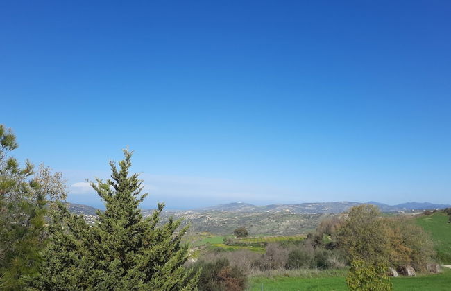 Idyllic 3 Bed Villa With Stunning Views - Photo 18