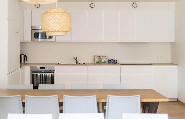 Luxurious 20-person Apartment on Ameland - Photo 15