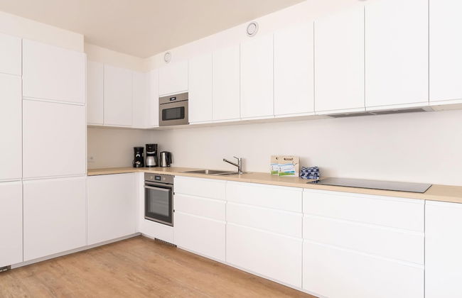 Luxurious 20-person Apartment on Ameland - Photo 13