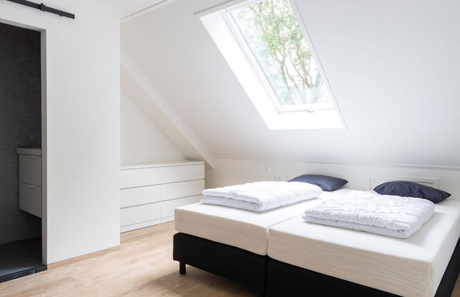 Luxurious 20-person Apartment on Ameland - Photo 5