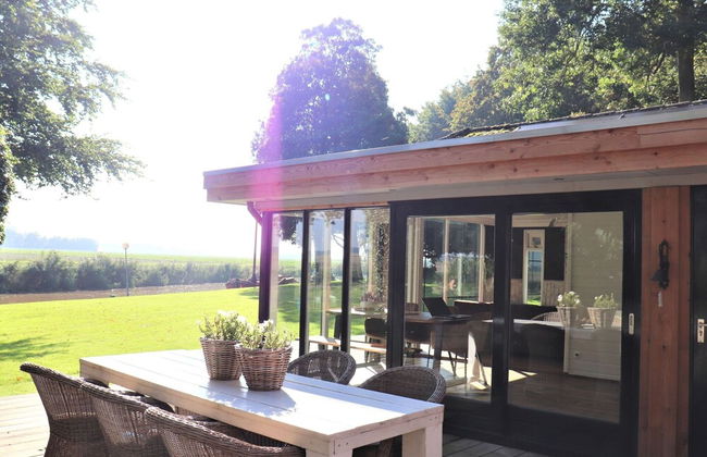 Fantastic Chalet Near Open Waterways, hot tub - Foto 28