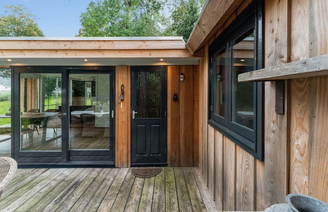 Fantastic Chalet Near Open Waterways, hot tub - Foto 2