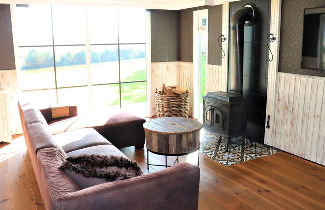 Fantastic Chalet Near Open Waterways, hot tub - Foto 14