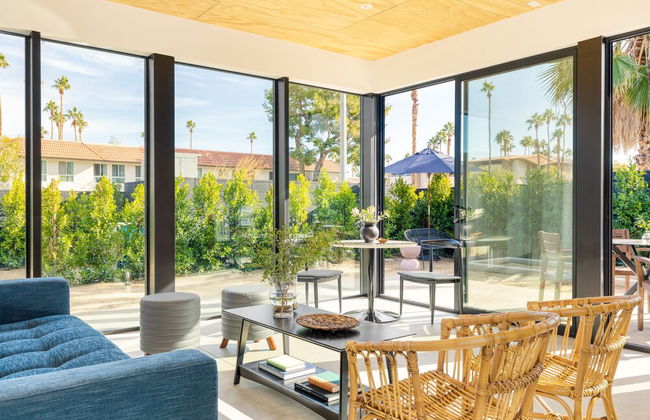Blackhaus Suites by AvantStay – Modern Comfort in Downtown Palm Springs - Foto 8