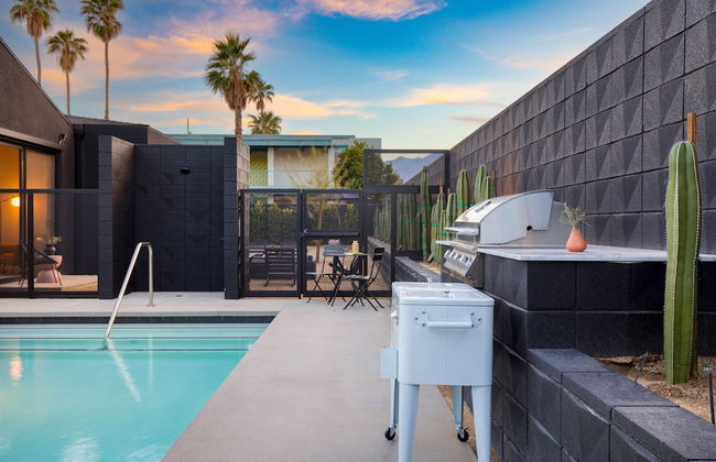 Blackhaus Suites by AvantStay – Modern Comfort in Downtown Palm Springs - Foto 17