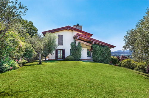 Photo 26 - Villa Vittoria con Vista Lago e Piscina by Wonderful Italy