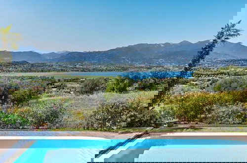 Foto 10 - Villa Vittoria con Vista Lago e Piscina by Wonderful Italy