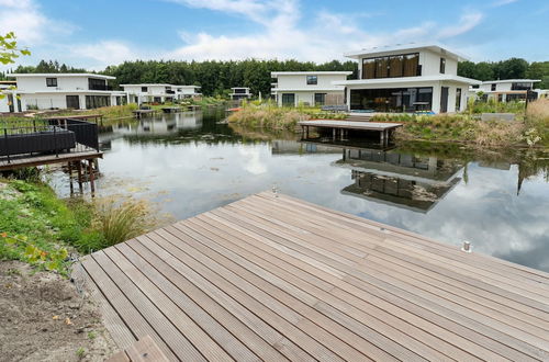 Photo 38 - Luxe Villa in Zeewolde With Infrared Sauna