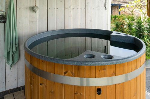 Photo 19 - Holiday Home in Kaatsheuvel With hot tub