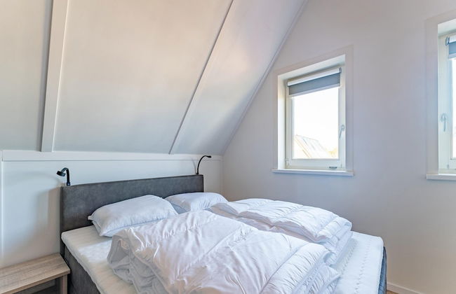 Beautiful Holiday Home in Scherpenisse With Charming Terrace - Foto 13