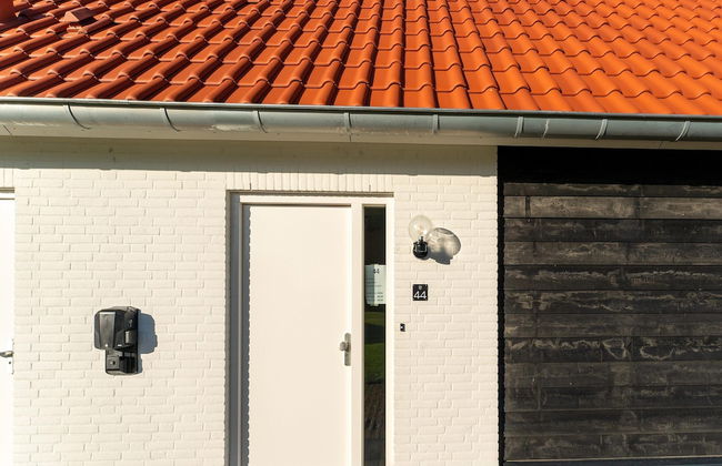 Beautiful Holiday Home in Scherpenisse With Charming Terrace - Foto 3