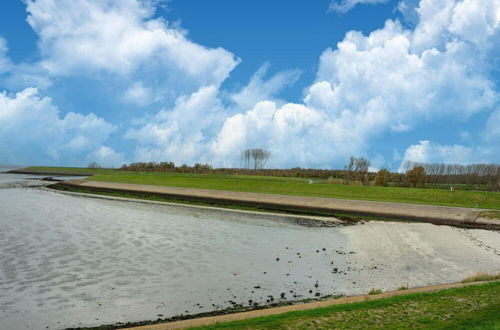 Photo 39 - Beautiful Holiday Home in Scherpenisse With Charming Terrace