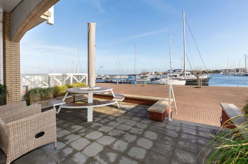 Foto 14 - Spacious Luxury Apartment With Beautiful Views of the Harbor and the North Sea