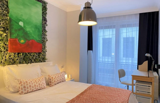 Missafir Central and Refreshing Flat in Beyoglu - Photo 35
