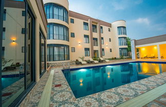 Photo 1 - Lexor Apartments