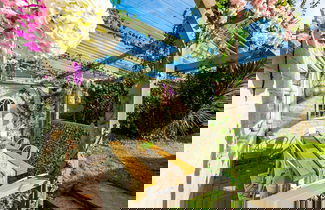 Photo 19 - R&R Character Victorian 4-Bedroom Home