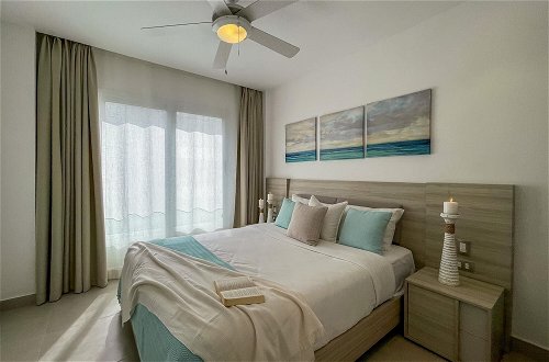 Photo 22 - Luxury 2 bed Condo Just Steps From the Beach