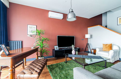 Photo 8 - Centrally Located Flat With Balcony in Beyoglu