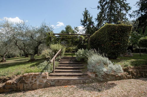 Photo 22 - Elegant Charming Family Country House Near Rome