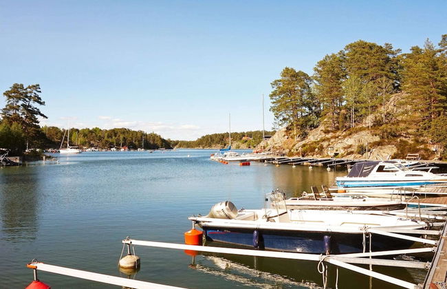 4 Person Holiday Home in Djurhamn - Foto 17