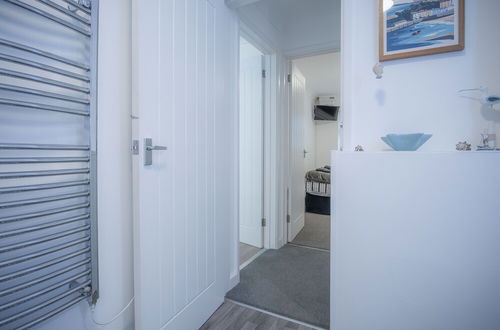 Photo 24 - Castle Cove - 1 Bedroom Apartment - Tenby