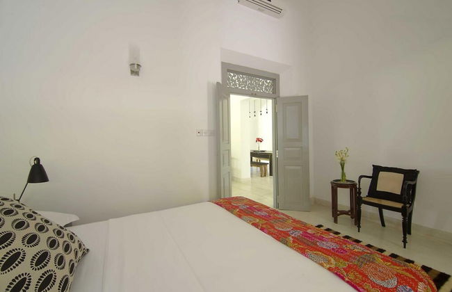 Dutch Colonial Period Villa In Contemporary Style - Foto 20