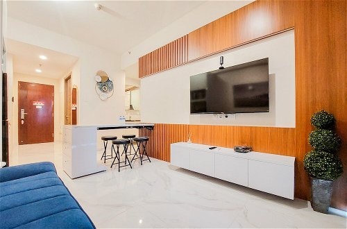 Photo 12 - Fully Furnished And Modern 2Br Apartment At Sky House Bsd