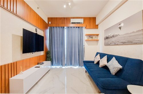 Photo 10 - Fully Furnished And Modern 2Br Apartment At Sky House Bsd