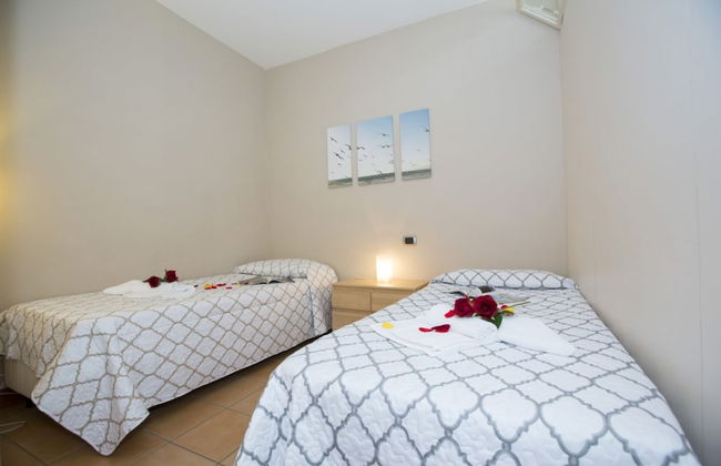 Palazzo Apartments - Porto Letizia - Foto 10
