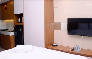 Foto 2 - Comfortable Design Studio Room At Vasanta Innopark Apartment